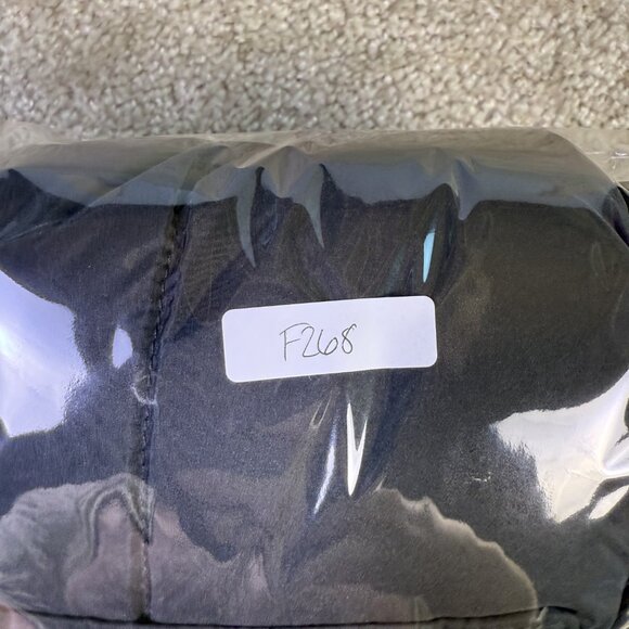 Old Navy Puffer Vest Womens XS Gray Fleece Lined Quilted Winter Layer Cozy F268 - Picture 9 of 9